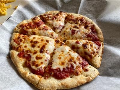 UNO Pizzeria & Grill photo 2