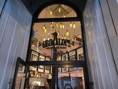 Grimaldi's Pizzeria photo 4