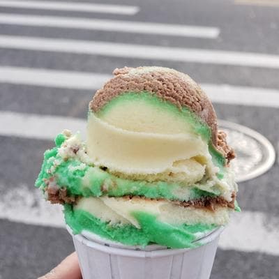 L&B Spumoni Gardens photo 6