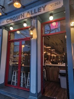 Crown Alley photo 4