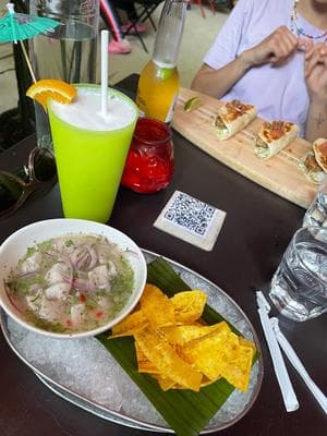 Surf Bar photo 1