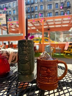 Tiki Chick photo 1