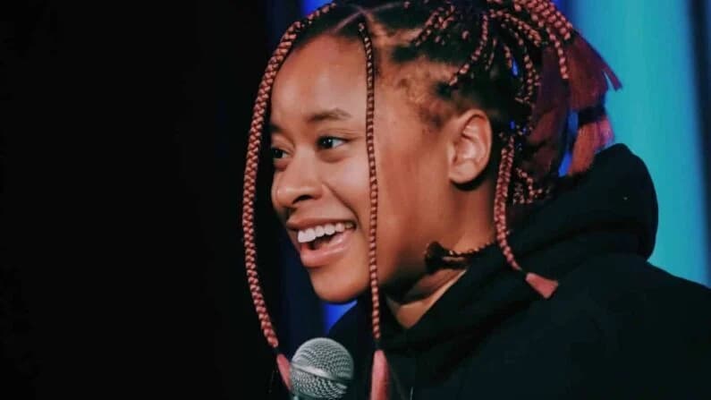 Phoebe Robinson: Feral & Fired Up! Tour
