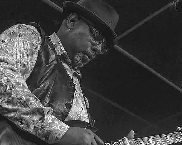 Jr Mack Acoustic