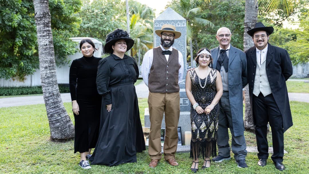 City Tour—Spooktacular Miami City Cemetery Walking Tour
