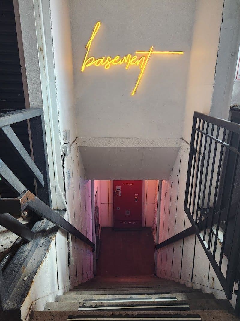 Basement photo 4